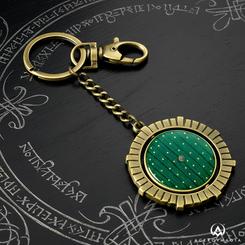 Puerta a la Comarca en tu bolsillo: el Llavero Puerta Hobbit – El Señor de los Anillos luce el icónico verde vetado de Bolsón Cerrado con su pomo central y un aro metálico de aspecto envejecido que combina muy bien con mochilas